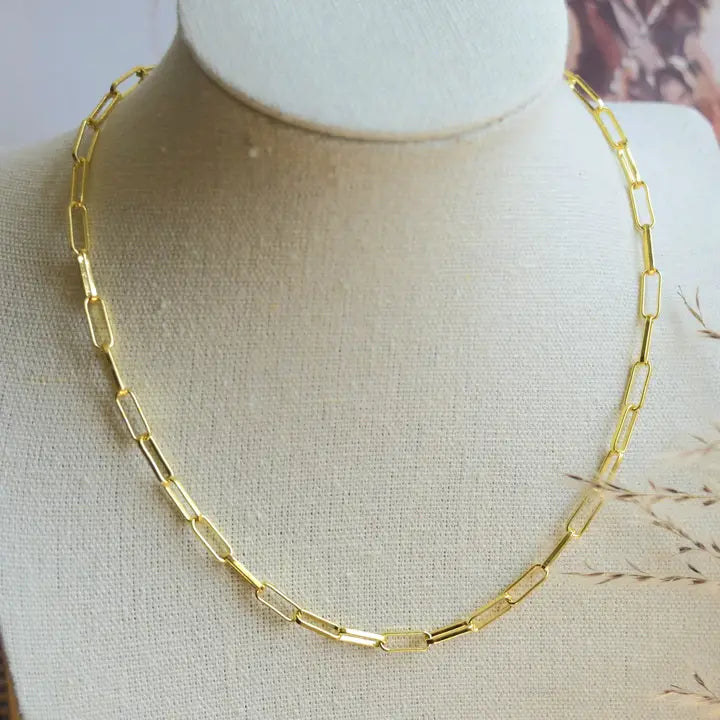 The peachy cactus boutique - Dainty Gold Paperclip Necklace