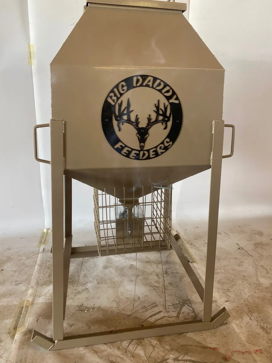Big Daddy Feeders 700lb Loe Profile Big Game Feeder