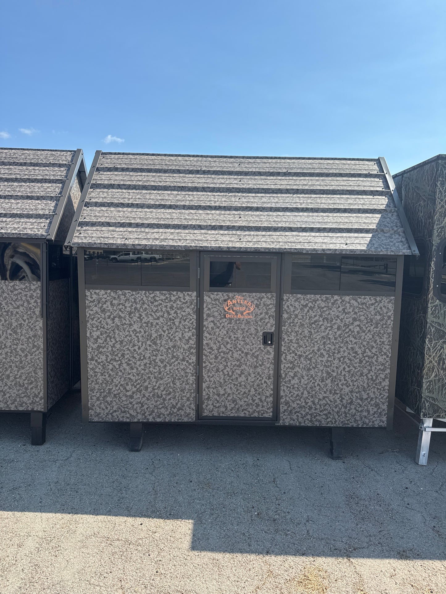 TAS 5x8 W/HORIZONTAL SLIDERS