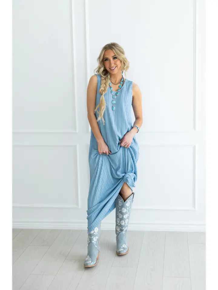 Textured Pleated Maxi Dress