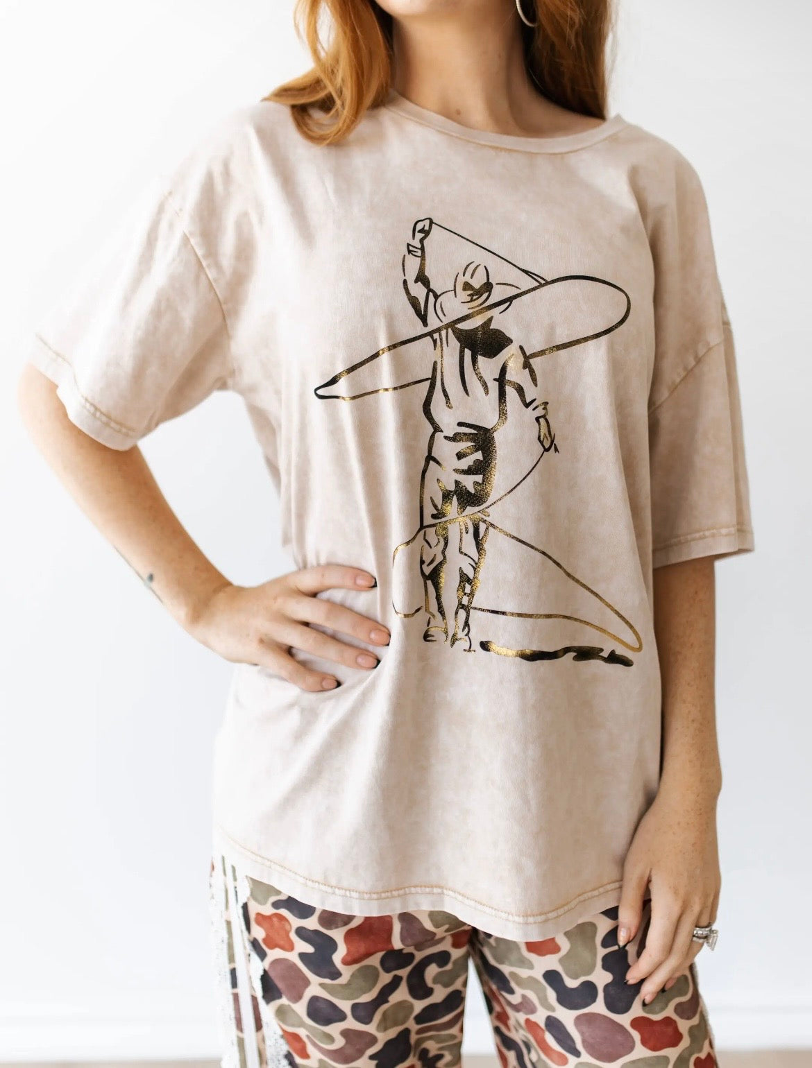 VR - GOLD ROPING MAN TEE