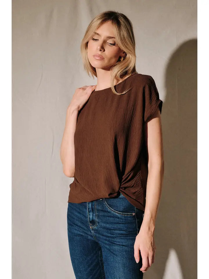 Sunday Edition by LE LIS - SS TOP TWIST HEM DETAIL