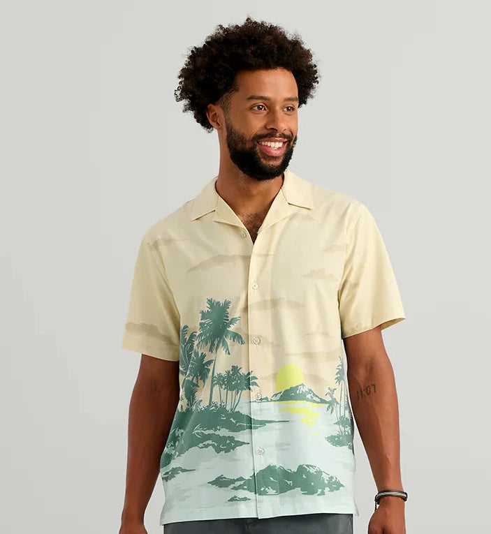 HUK- Mens Camp Shirt - Collar Short Sleeve