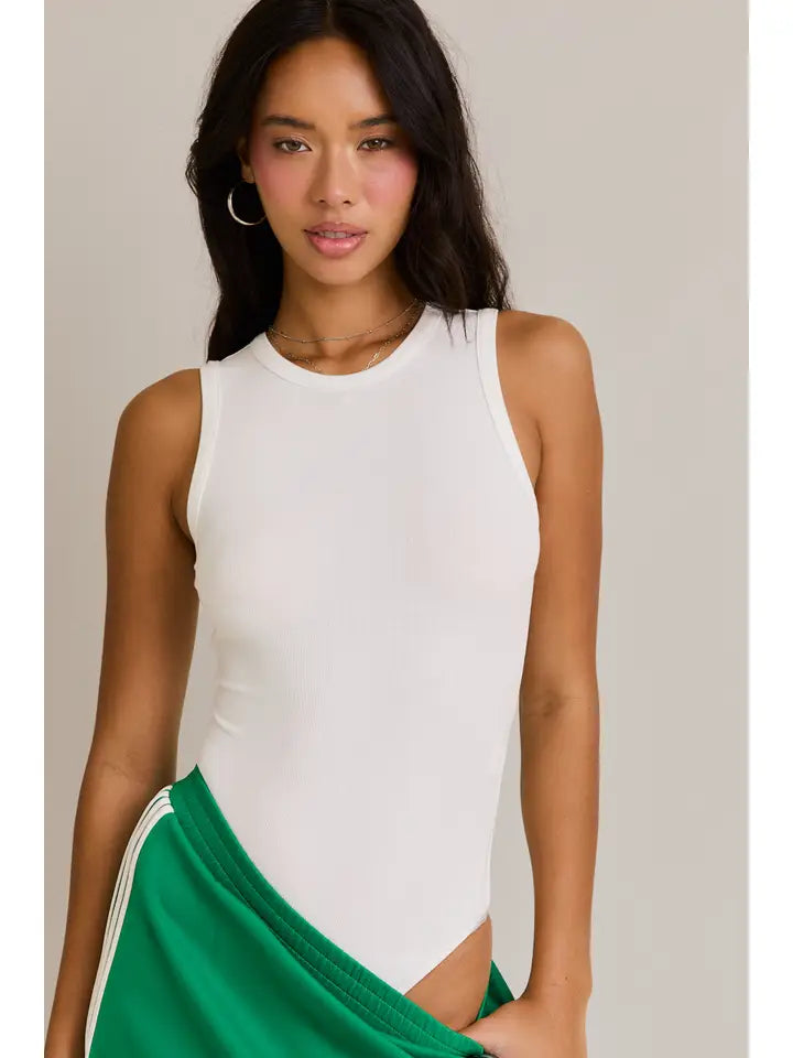 Le Lis - Round Neck Sleeveless Bodysuit