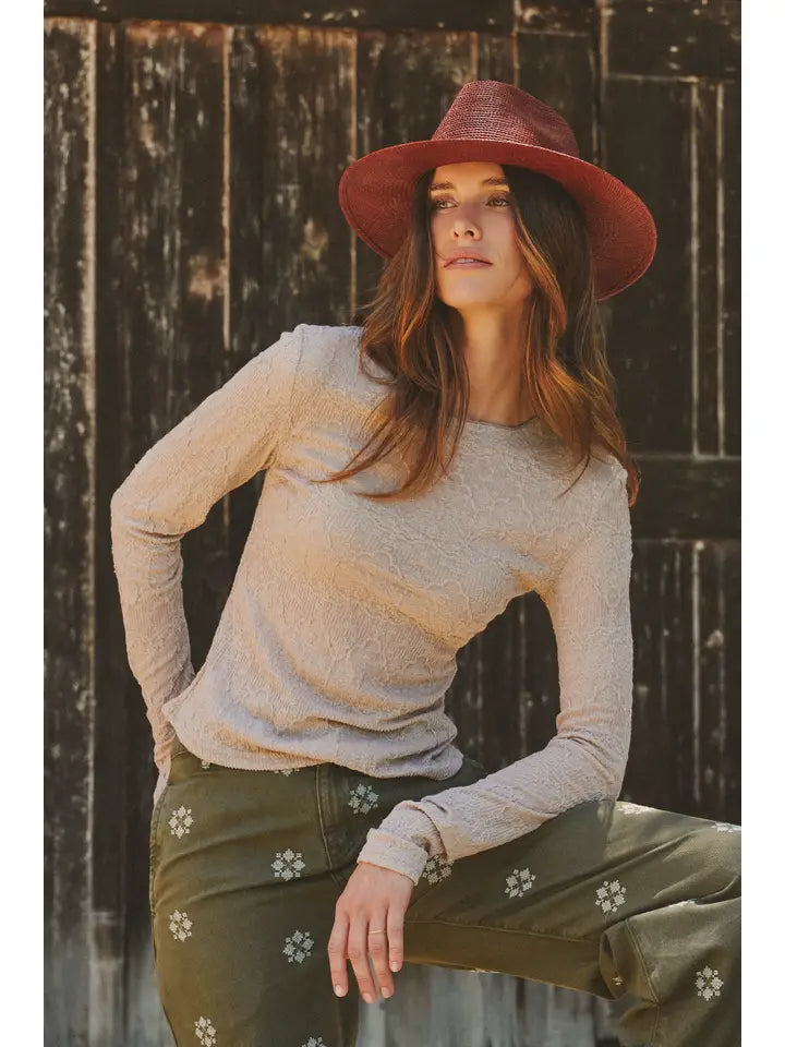 Urban Daizy - Rose Lace Long Sleeve Top