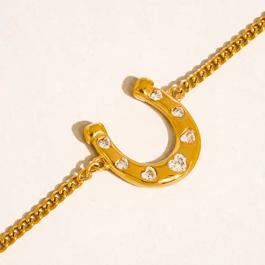Flânerie by MAIQ - Tundra Horseshoe Necklace