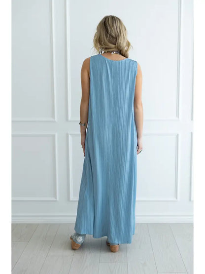 Textured Pleated Maxi Dress